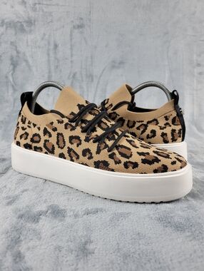 Steve Madden Brixie Leopard Platform Sneakers Women Size 9M